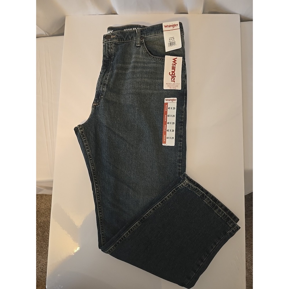 Wrangler Men's Regular Fit Straight Leg Stretch Jeans New Size 40X29